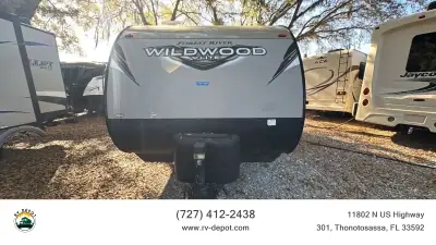 2018 Wildwood By Forest River X-Lite 233RBXL