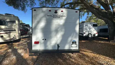 2018 Wildwood By Forest River X-Lite 233RBXL photo 7