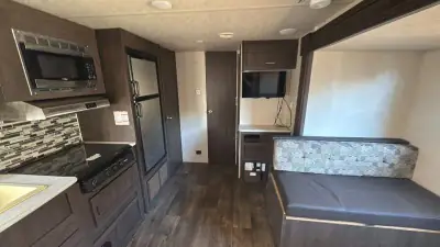 2018 Wildwood By Forest River X-Lite 233RBXL photo 13