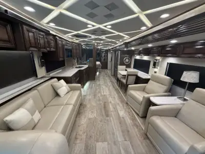 2020 Newmar Mountain Aire 4551 photo 8