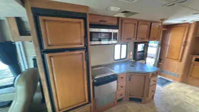 2011 Fleetwood Terra 34DS Ford 6.8L photo 17