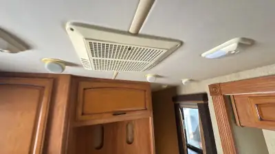 2011 Fleetwood Terra 34DS Ford 6.8L photo 37