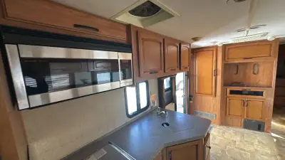 2011 Fleetwood Terra 34DS Ford 6.8L photo 34