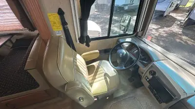 2011 Fleetwood Terra 34DS Ford 6.8L photo 10