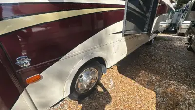 2011 Fleetwood Terra 34DS Ford 6.8L photo 43