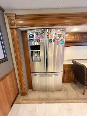 2017 Entegra Coach Anthem 44B photo 16
