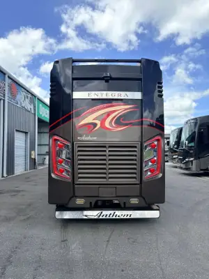 2017 Entegra Coach Anthem 44B photo 5