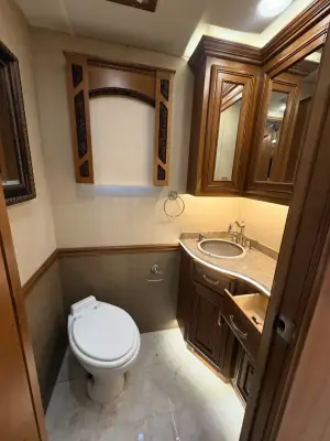 2017 Entegra Coach Anthem 44B photo 17