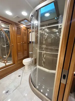 2017 Entegra Coach Anthem 44B photo 24