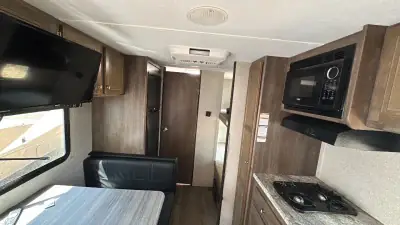 2018 Coleman By Dutchmen Light LX 1925BH photo 14