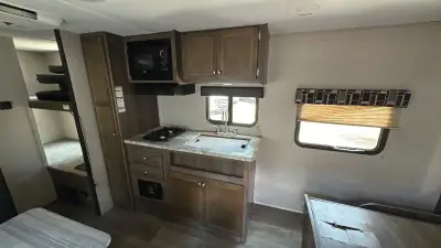 2018 Coleman By Dutchmen Light LX 1925BH photo 10