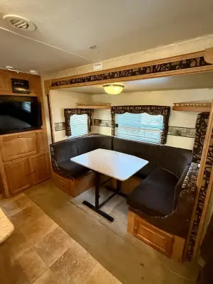 2011 Forest River Rockwood Ultra Lite 2601S photo 13