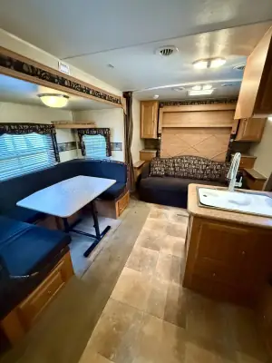 2011 Forest River Rockwood Ultra Lite 2601S photo 31