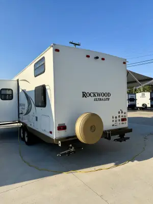 2011 Forest River Rockwood Ultra Lite 2601S photo 4