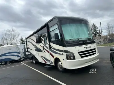 2017 COACHMEN PURSUIT photo 3
