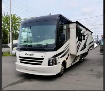 Used 2017 Coachmen Pursuit 30 FW