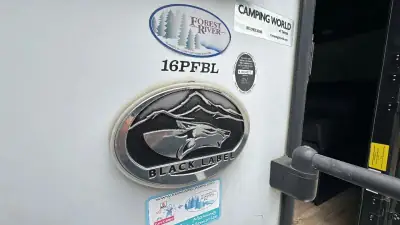 2021 Cherokee By Forest River Wolf Pup 16PF photo 10