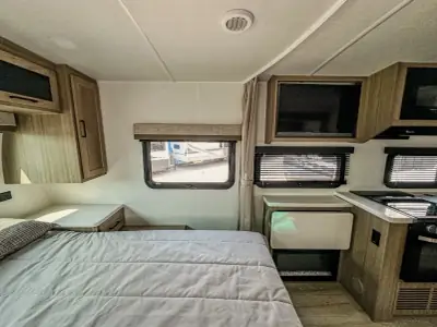 2027 Forest River Flagstaff Micro Lite 22FBS photo 24