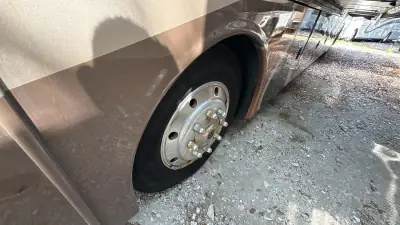 2017 Thor Motor Coach Challenger 37YT photo 54