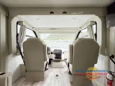 2026 Thor Motor Coach Vegas photo 11