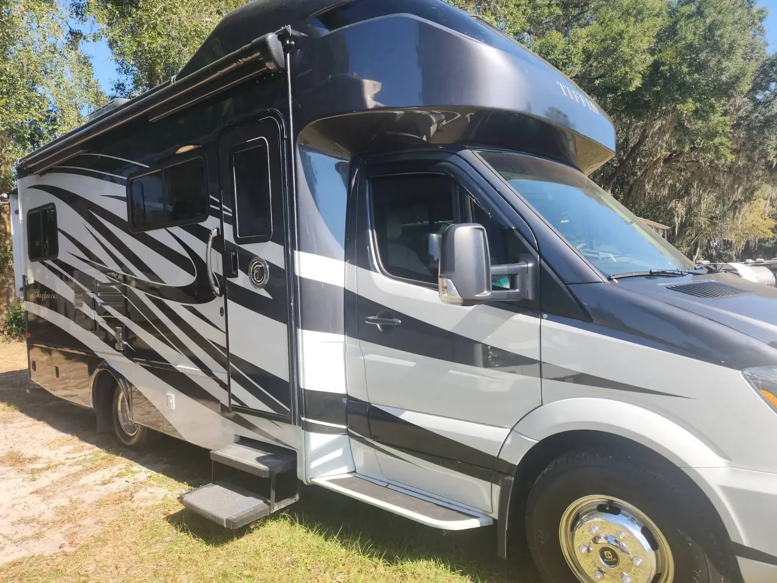 2018 Mercedes Tiffin WAYFARER 24QW exterior