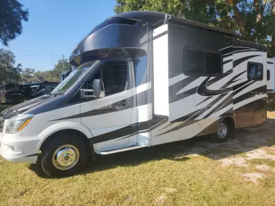 2018 Mercedes Tiffin WAYFARER 24QW photo 4