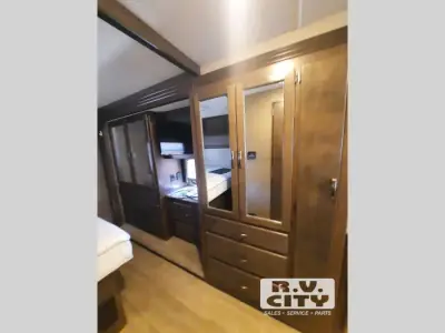 2019 Thor Motor Coach Freedom Traveler A30 photo 13