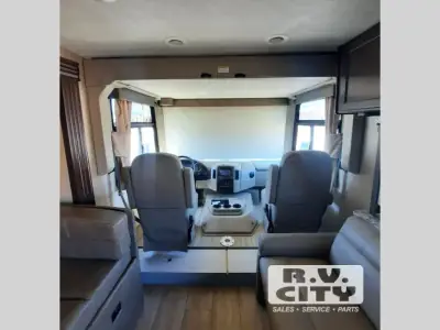 2019 Thor Motor Coach Freedom Traveler A30 photo 4