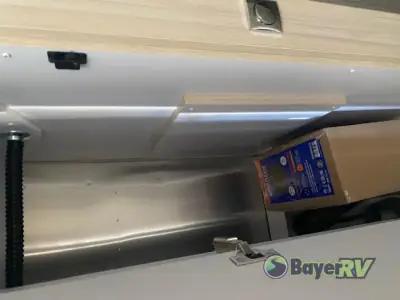 2026 Airstream Globetrotter 25FB Twin photo 16