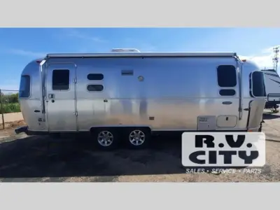 2015 Airstream Flying Cloud 25FB