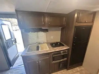 2018 Coachmen APEX 191RBS photo 2