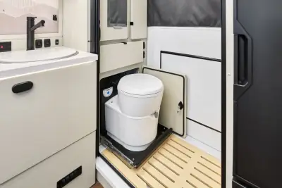 2027 Winnebago Arka 20Z 4x4 photo 28