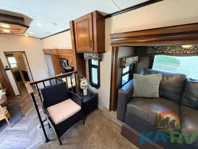 2016 Jayco NORTH POINT 383FLFS photo 25