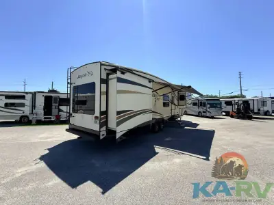 2016 Jayco NORTH POINT 383FLFS photo 14