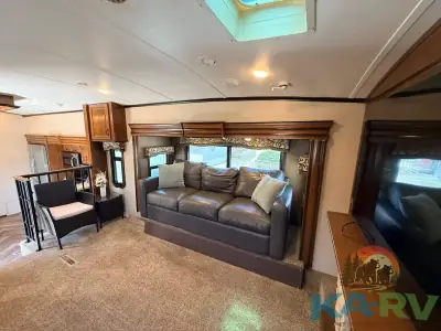 2016 Jayco NORTH POINT 383FLFS photo 16