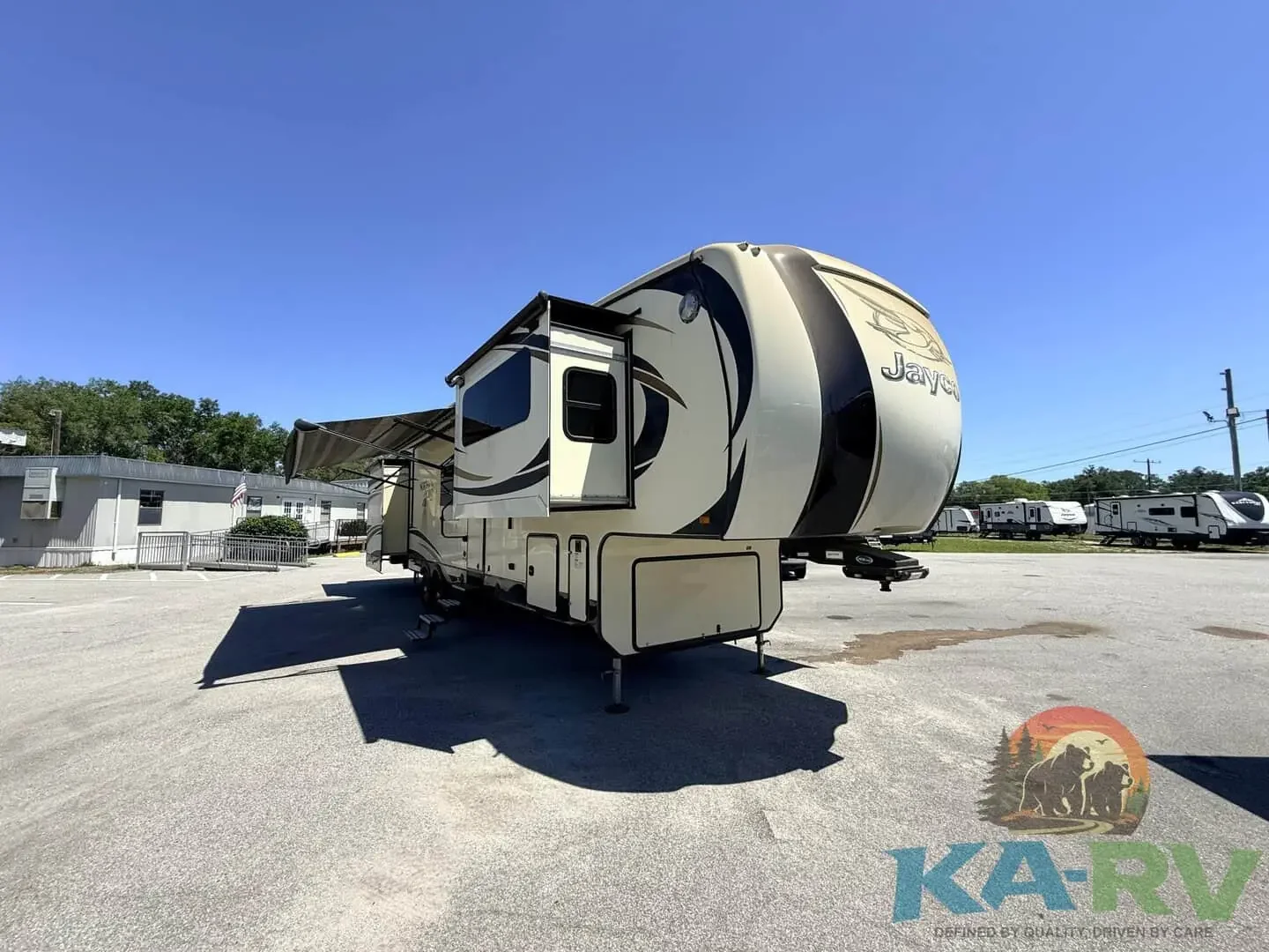 2016 Jayco NORTH POINT 383FLFS exterior