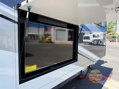 2026 Tiffin Motorhomes Allegro Bus photo 8