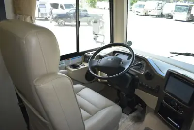 2020 Thor Motor Coach Hurricane 33X photo 23