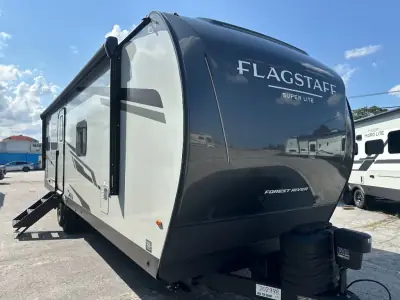 2027 Forest River Flagstaff Super Lite 27RKS photo 3