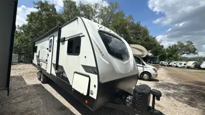 2023 Kodiak By Dutchmen Kodiak Ultimate 2921FKDS photo 2