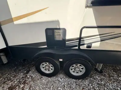 2022 Heartland Bighorn Fifth Wheel 3950FL photo 13