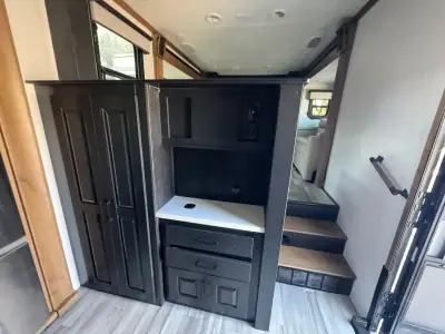 2022 Heartland Bighorn Fifth Wheel 3950FL photo 25