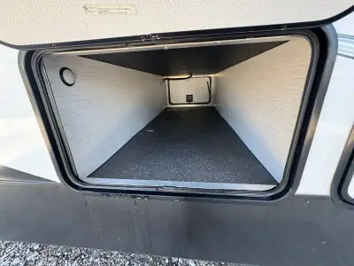 2022 Heartland Bighorn Fifth Wheel 3950FL photo 12