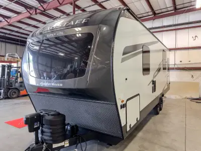 2027 Forest River Flagstaff Super Lite 30RDT photo 13