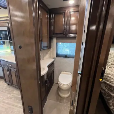 2021 Newmar Supreme Aire 4573 photo 13