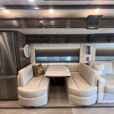2021 Newmar Supreme Aire 4573 photo 10