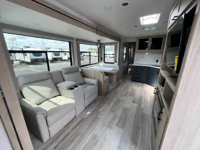 2024 Winnebago VOYAGE 2831RB photo 11
