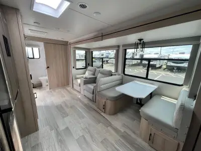 2024 Winnebago VOYAGE 2831RB photo 32