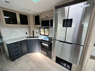 2024 Winnebago VOYAGE 2831RB photo 19