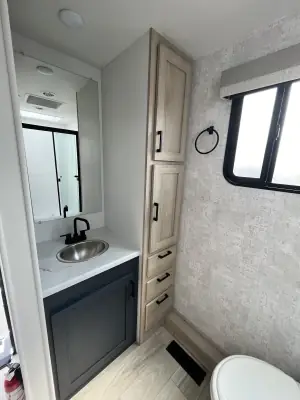 2024 Winnebago VOYAGE 2831RB photo 28